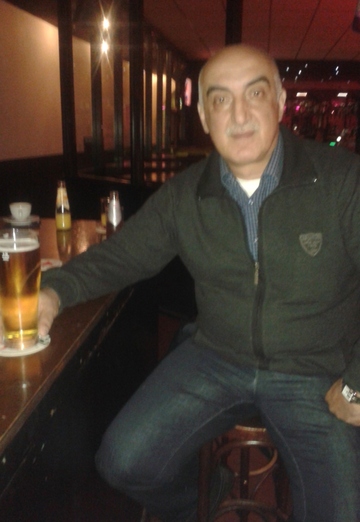 elchin (@elchin314) — my photo № 1